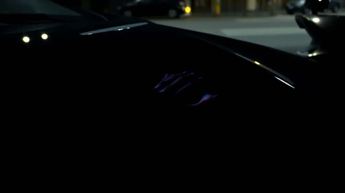 Sennik Czarne Auto: Co ten mroczny elegancki symbol naprawdę oznacza?